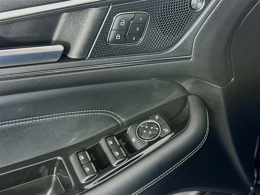 used 2019 Ford Edge car, priced at $16,860