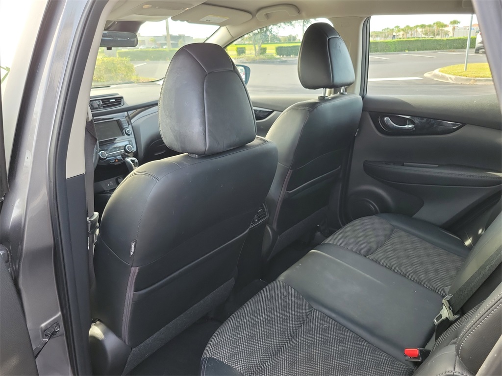 used 2022 Nissan Rogue Sport car, priced at $21,998