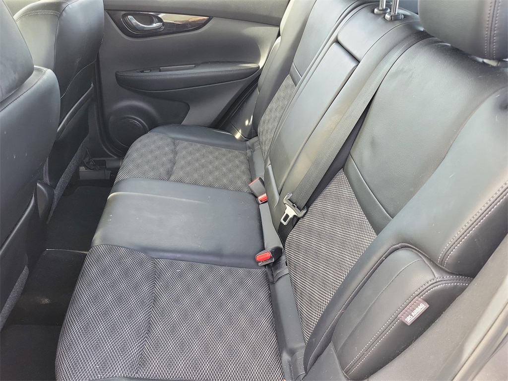 used 2022 Nissan Rogue Sport car, priced at $21,998