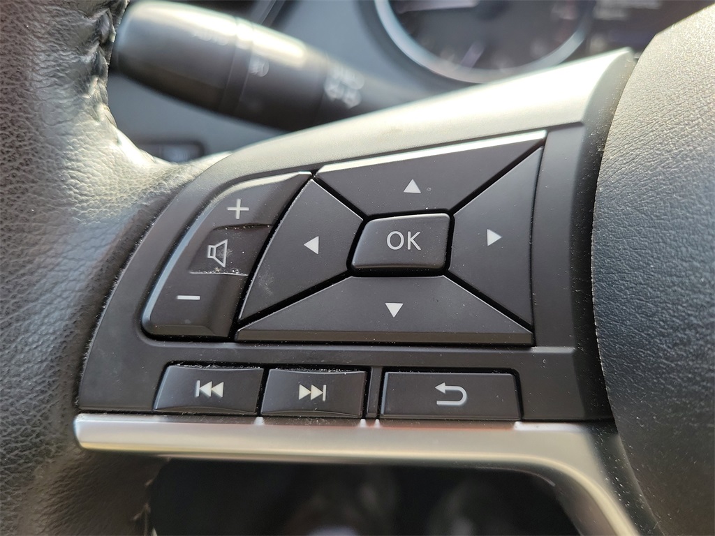 used 2022 Nissan Rogue Sport car, priced at $21,998