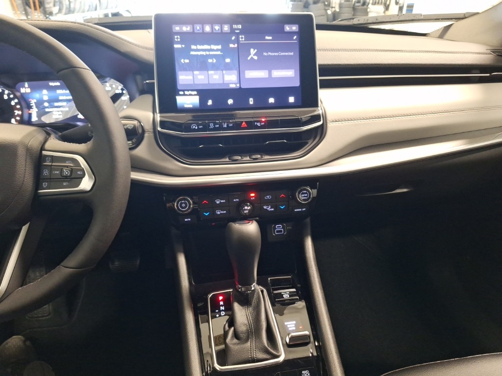 new 2025 Jeep Compass car, priced at $32,223