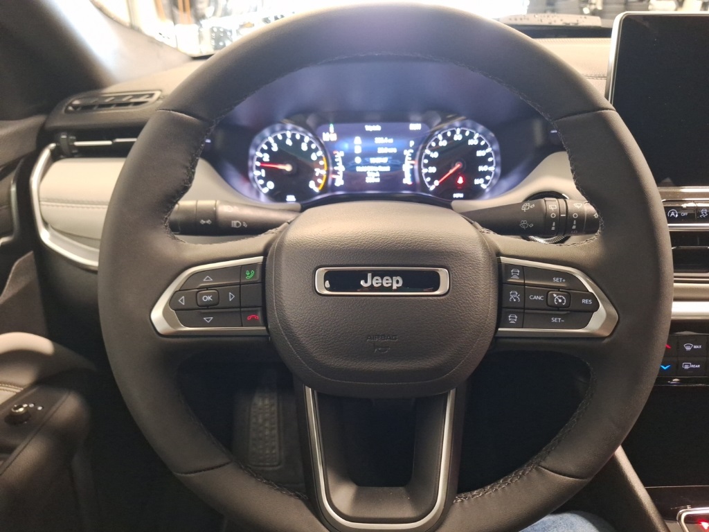 new 2025 Jeep Compass car, priced at $32,223