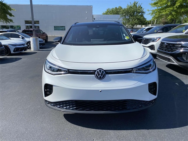 new 2025 Volkswagen ID.4 car, priced at $60,611