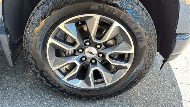 used 2021 Chevrolet Silverado 1500 car, priced at $33,880