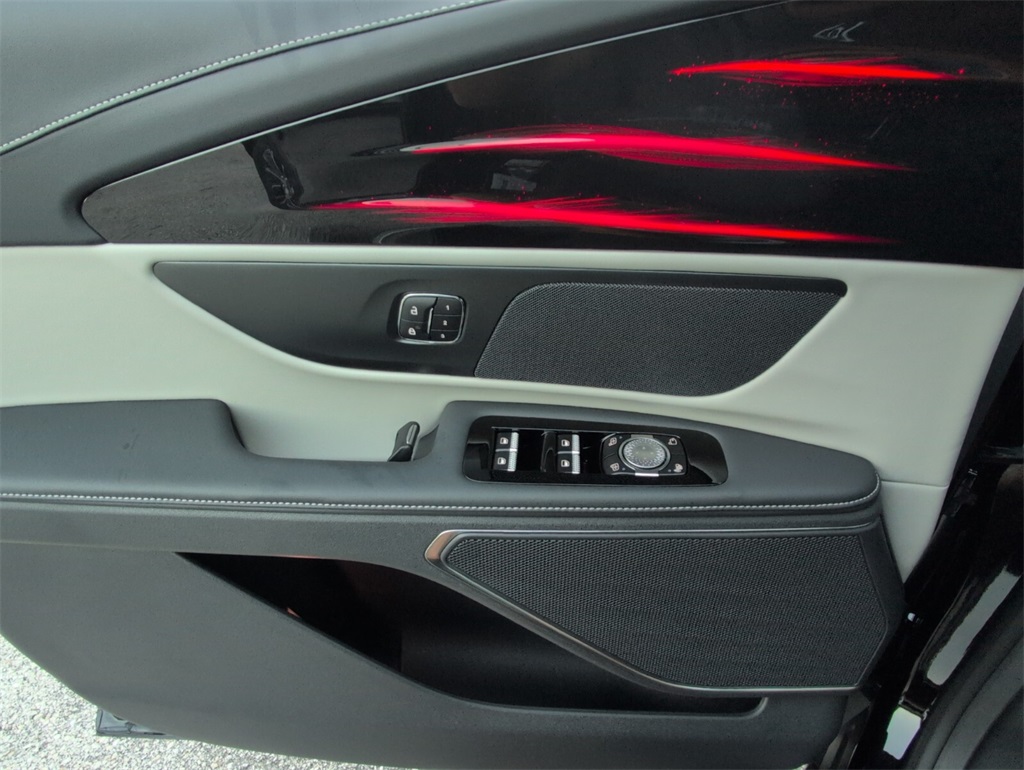 new 2025 Lincoln Nautilus car, priced at $55,234