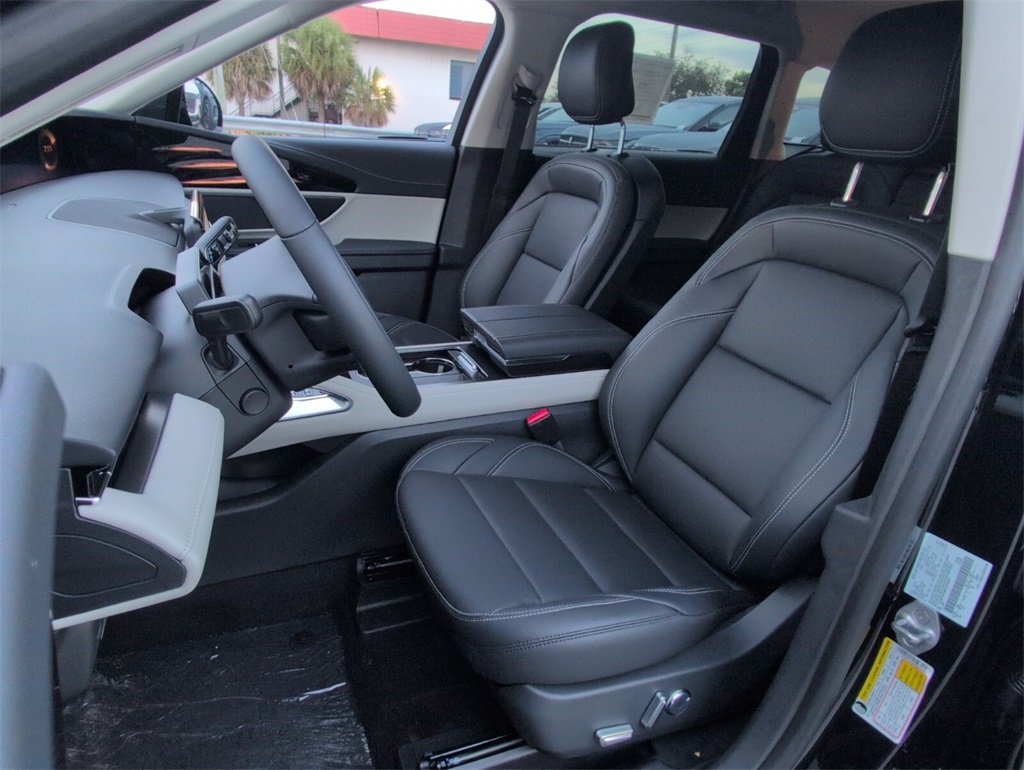 new 2025 Lincoln Nautilus car, priced at $55,234