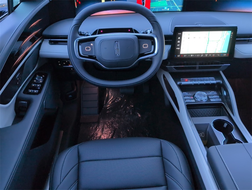 new 2025 Lincoln Nautilus car, priced at $55,234