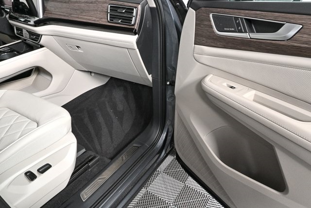 used 2024 Volkswagen Atlas car, priced at $39,900