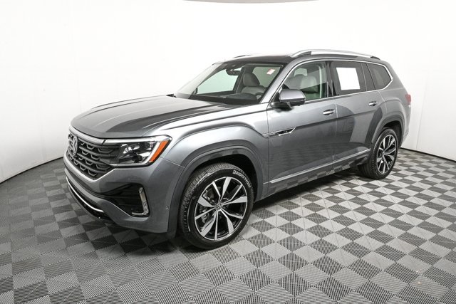 used 2024 Volkswagen Atlas car, priced at $39,900