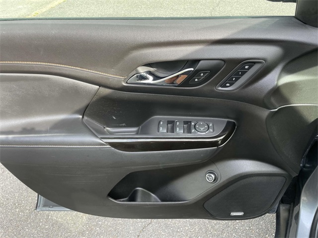 used 2022 GMC Acadia car, priced at $32,458