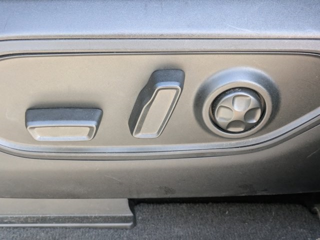 used 2024 Jeep Grand Cherokee car, priced at $27,831