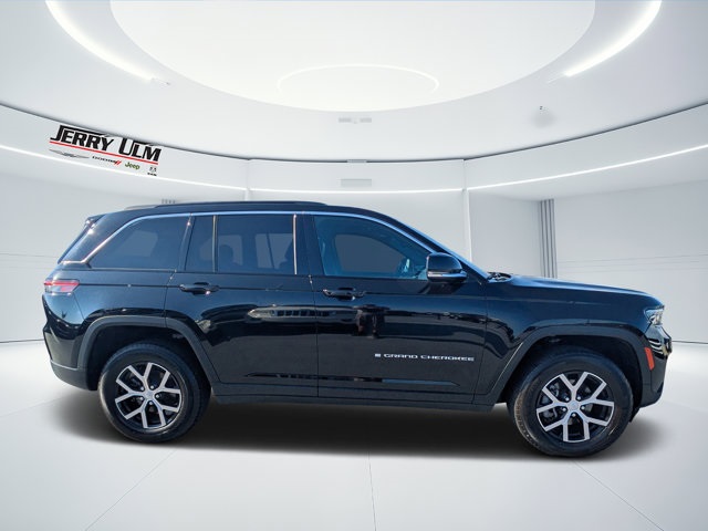 used 2024 Jeep Grand Cherokee car, priced at $27,831