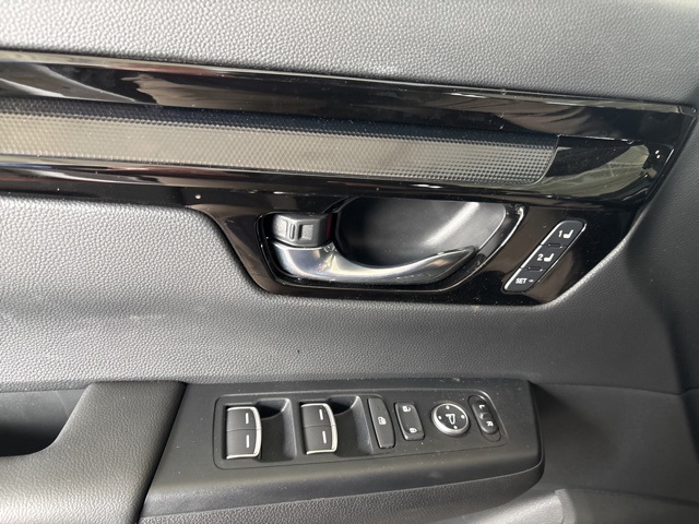 used 2025 Honda CR-V Hybrid car, priced at $39,995