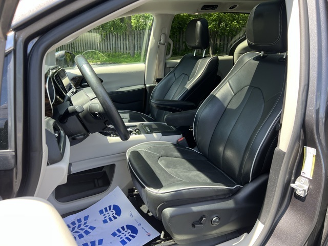 used 2022 Chrysler Pacifica car, priced at $31,788