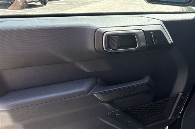 new 2025 Ford Bronco car, priced at $41,981