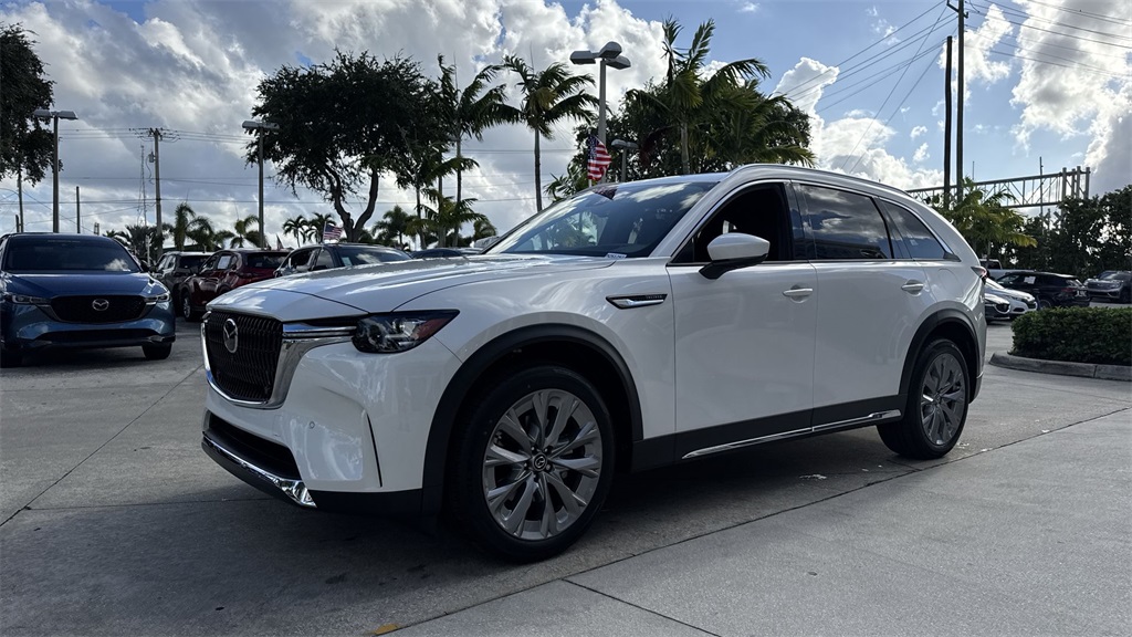 new 2025 Mazda CX-90 car, priced at $46,654