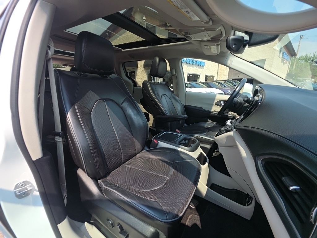 used 2019 Chrysler Pacifica car, priced at $16,895