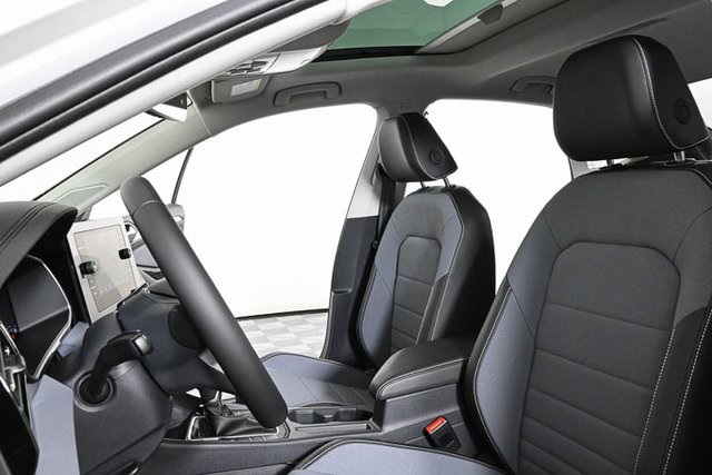 new 2025 Volkswagen Jetta car, priced at $27,654