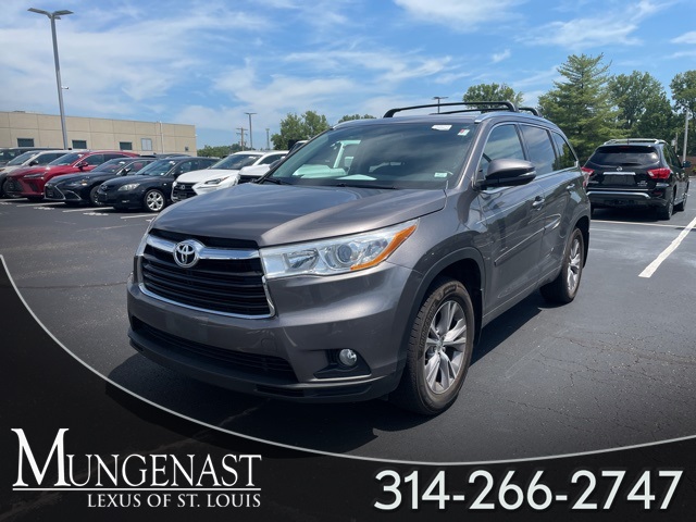 used 2014 Toyota Highlander car, priced at $16,940