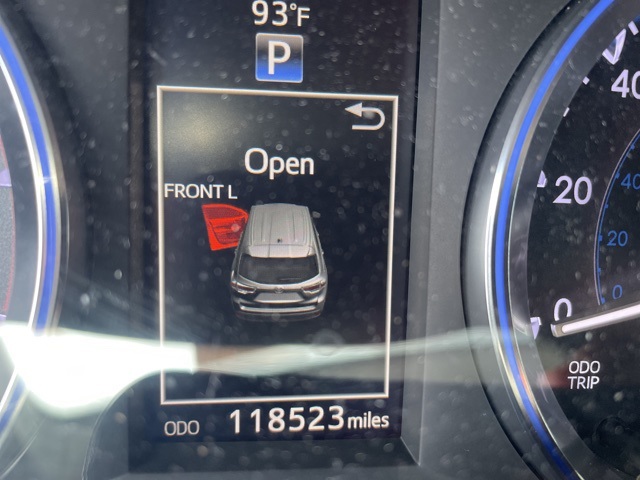 used 2014 Toyota Highlander car, priced at $16,940
