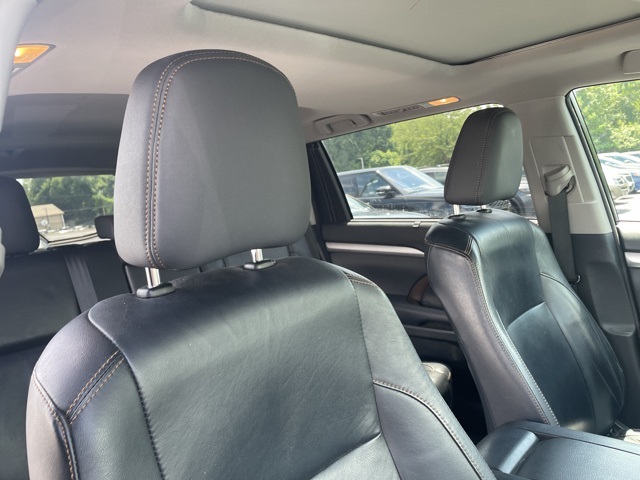used 2014 Toyota Highlander car, priced at $16,940