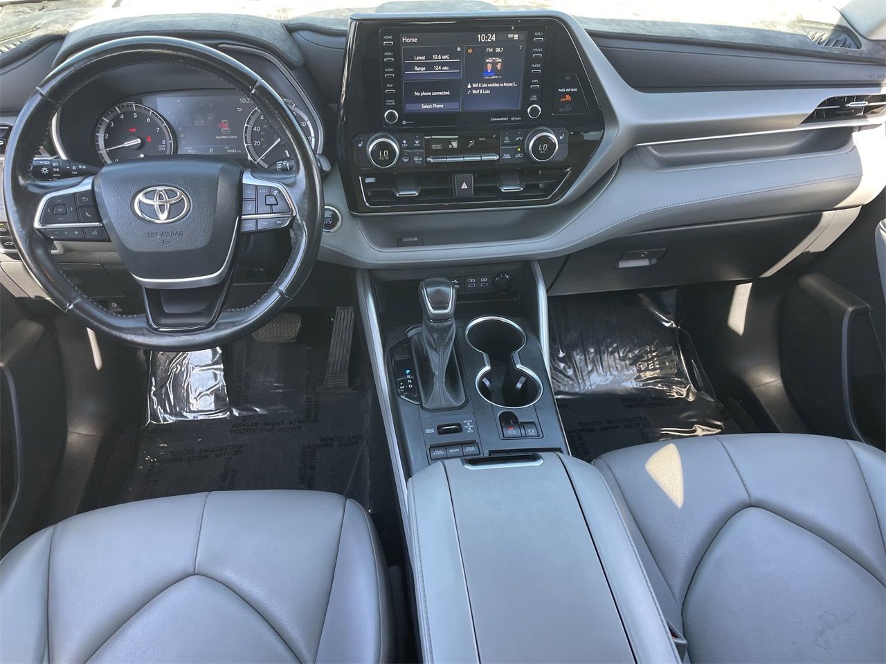 used 2022 Toyota Highlander car, priced at $31,783