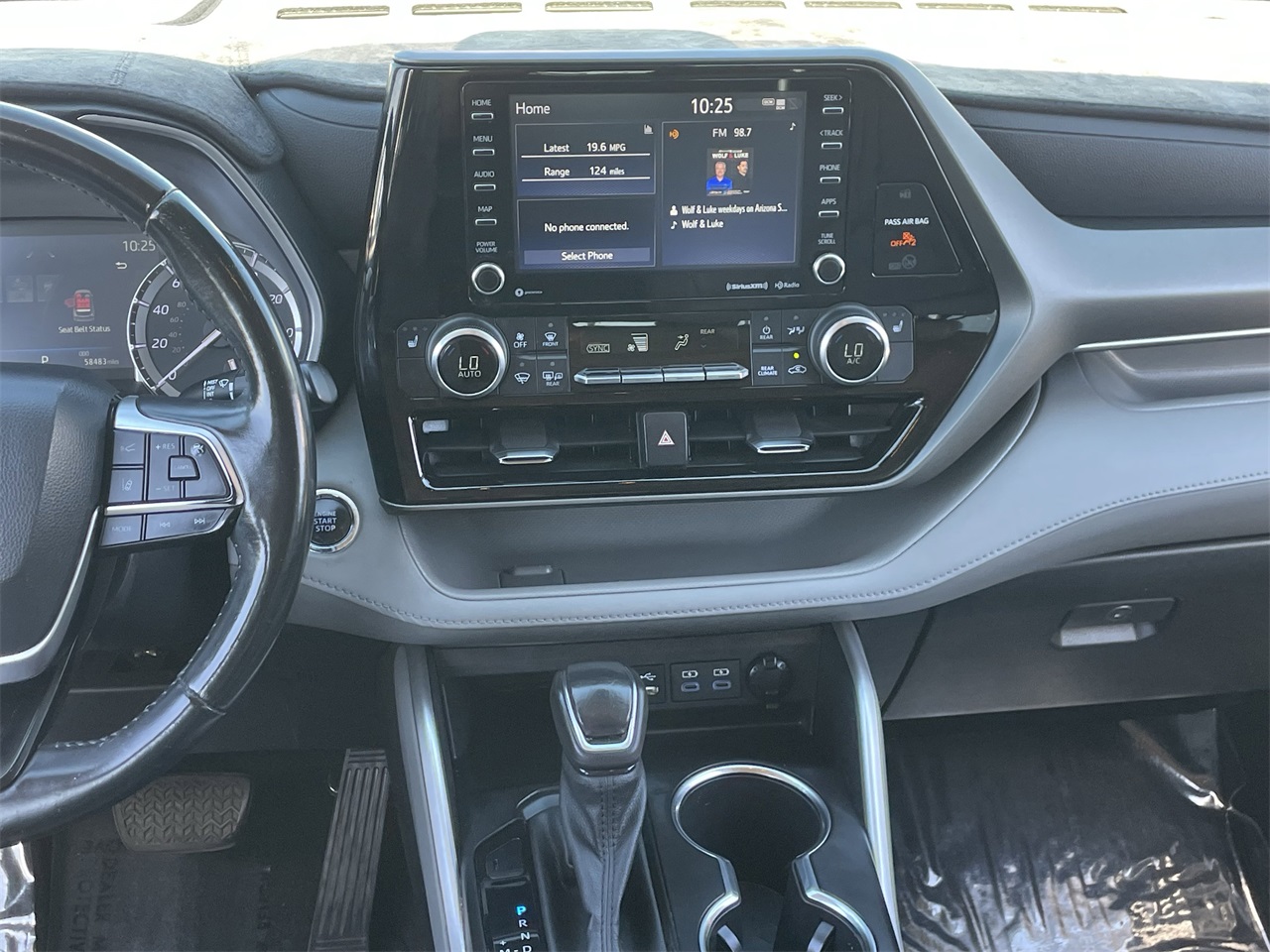 used 2022 Toyota Highlander car, priced at $31,783