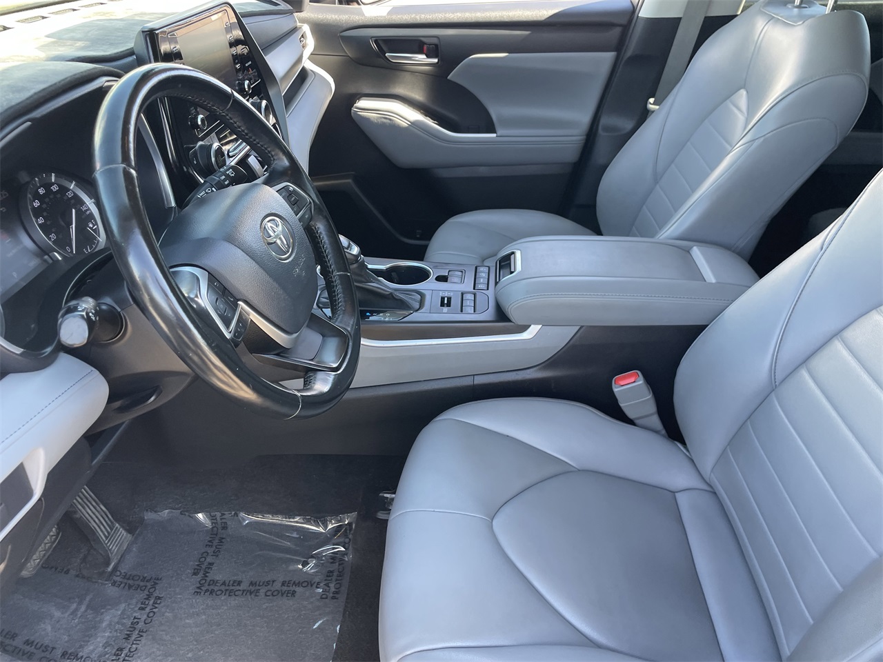 used 2022 Toyota Highlander car, priced at $31,783