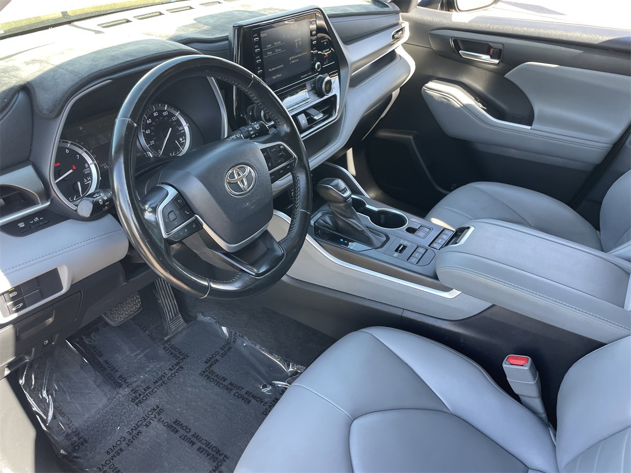 used 2022 Toyota Highlander car, priced at $31,783