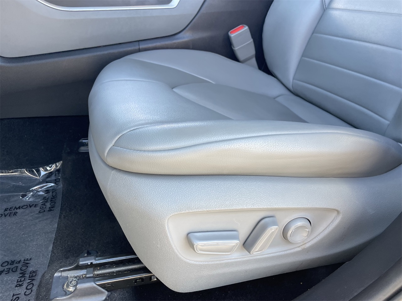 used 2022 Toyota Highlander car, priced at $31,783