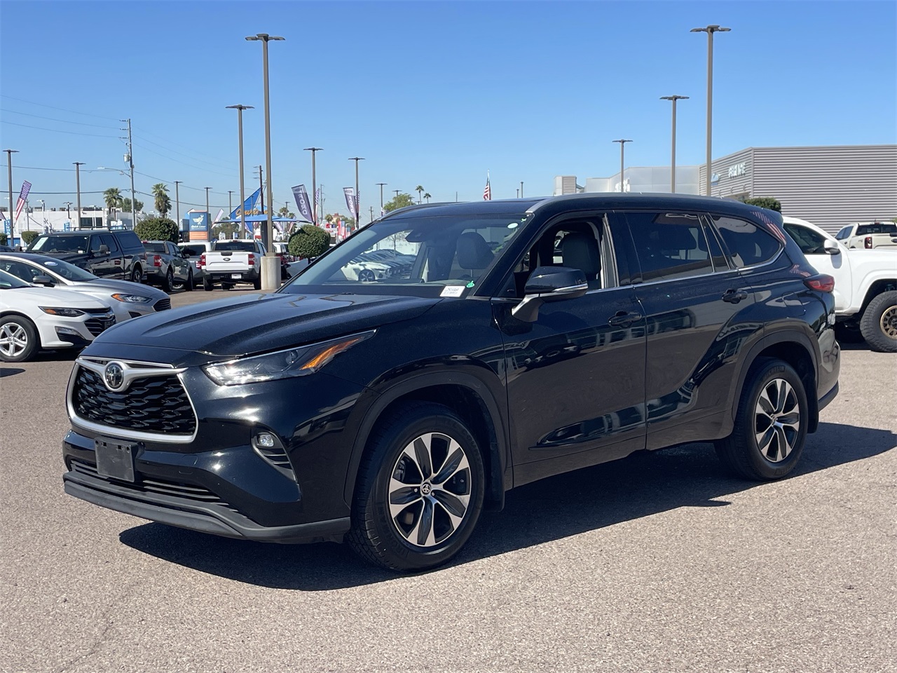 used 2022 Toyota Highlander car, priced at $31,783
