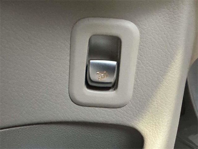 used 2022 Mercedes-Benz GLC car, priced at $36,991