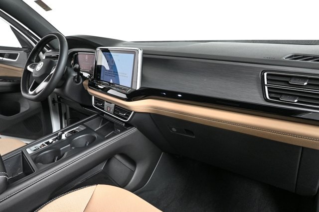 used 2024 Volkswagen Atlas Cross Sport car, priced at $32,000