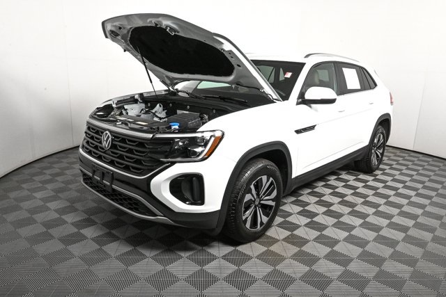 used 2024 Volkswagen Atlas Cross Sport car, priced at $32,000