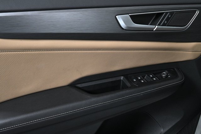 used 2024 Volkswagen Atlas Cross Sport car, priced at $32,000