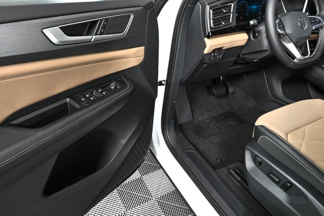 used 2024 Volkswagen Atlas Cross Sport car, priced at $32,000