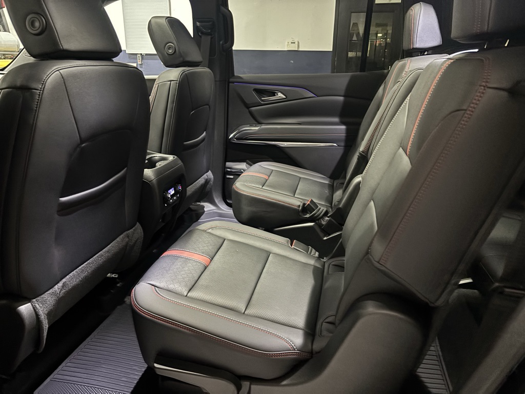 new 2026 Chevrolet Traverse car, priced at $58,036