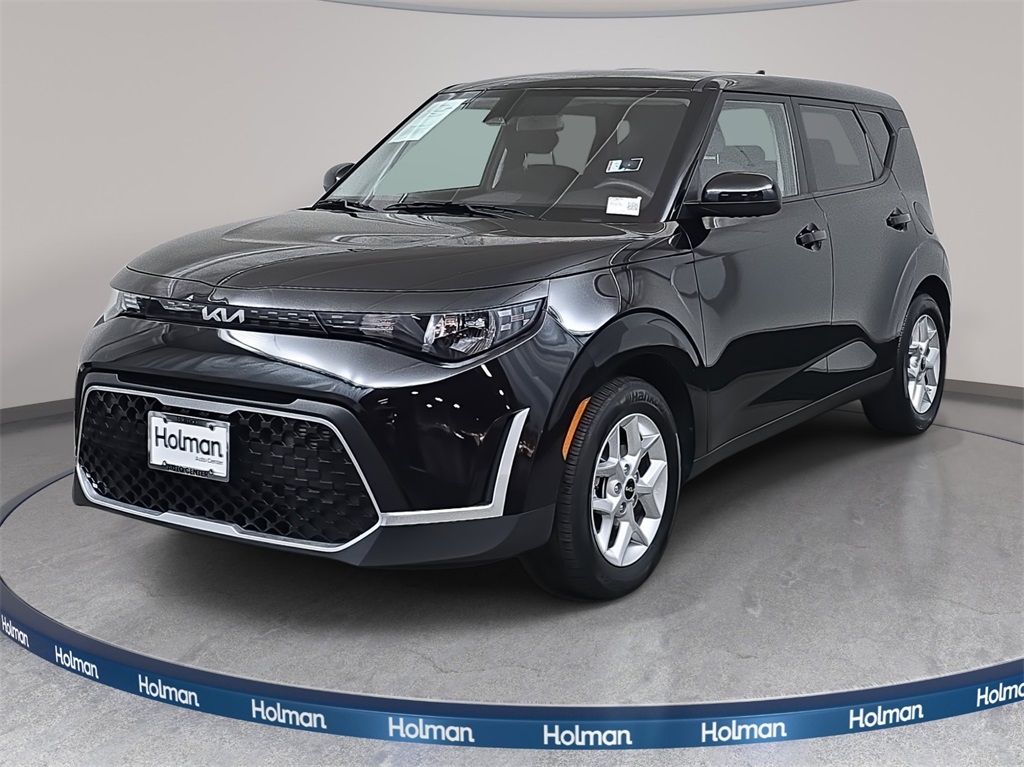 used 2024 Kia Soul car, priced at $14,888