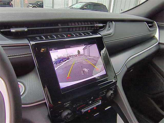 used 2024 Jeep Grand Cherokee car, priced at $32,911