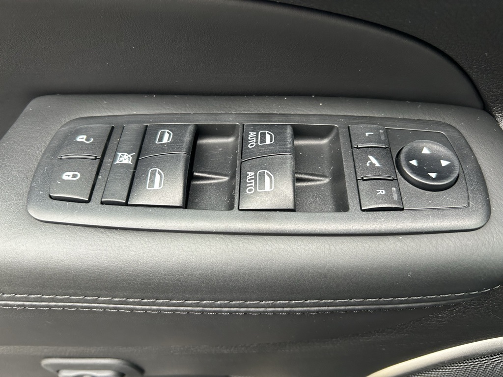 used 2018 Jeep Grand Cherokee car, priced at $18,499