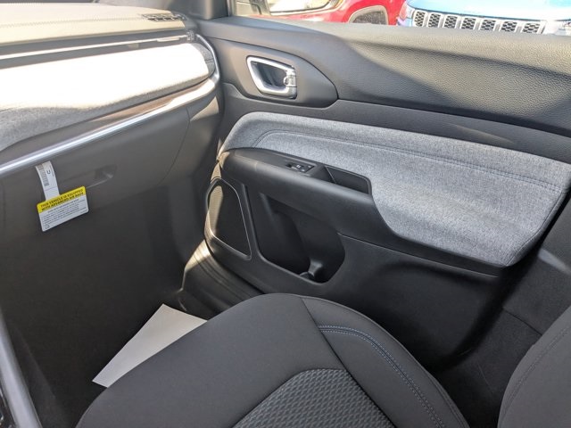 new 2025 Jeep Compass car, priced at $20,895