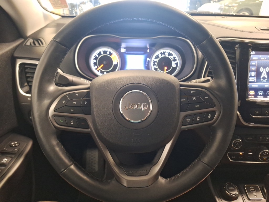 used 2021 Jeep Cherokee car, priced at $23,292
