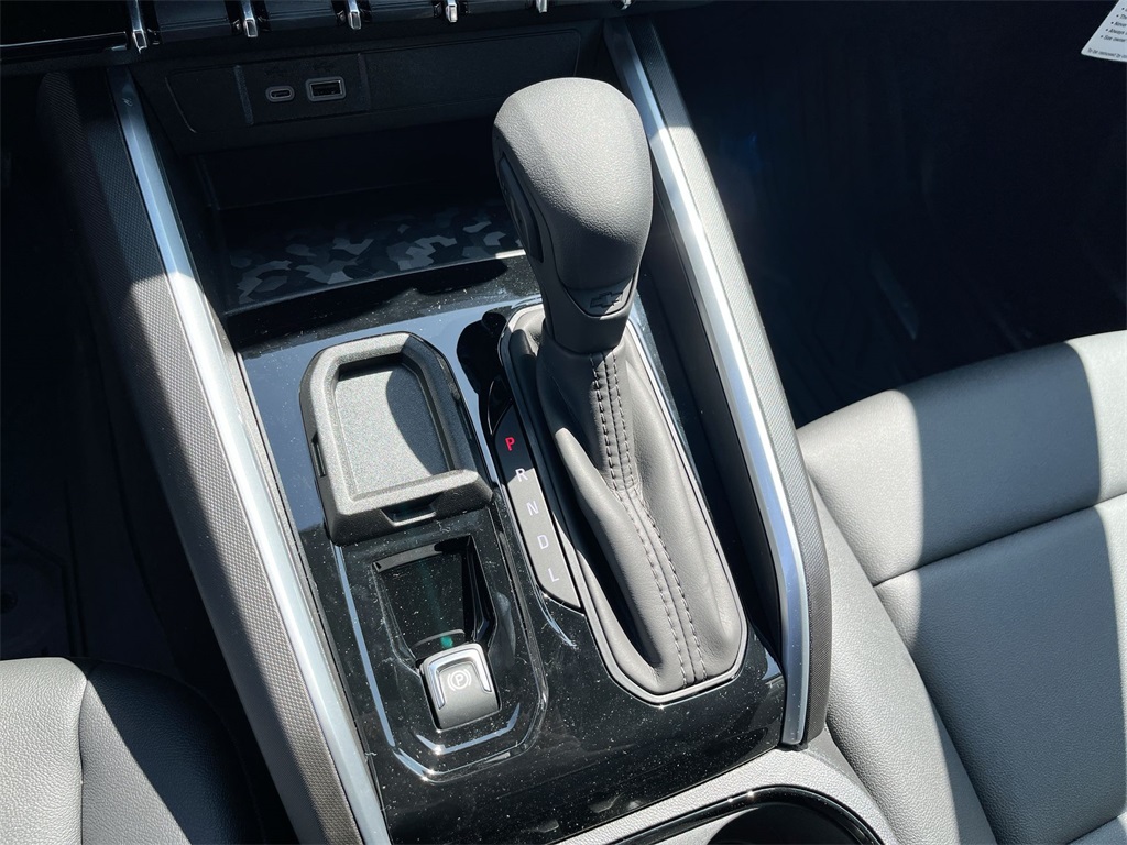 new 2025 Chevrolet Colorado car, priced at $32,758