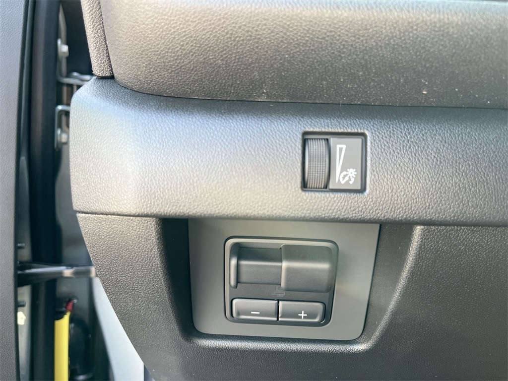 new 2025 Chevrolet Colorado car, priced at $32,758