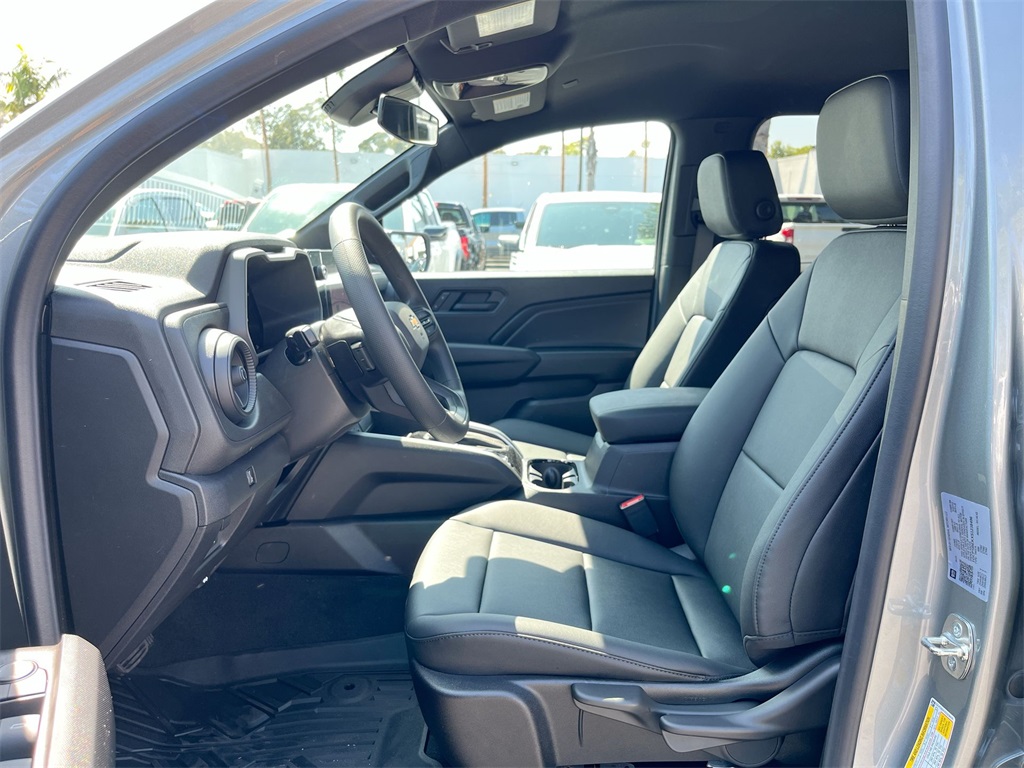 new 2025 Chevrolet Colorado car, priced at $32,758