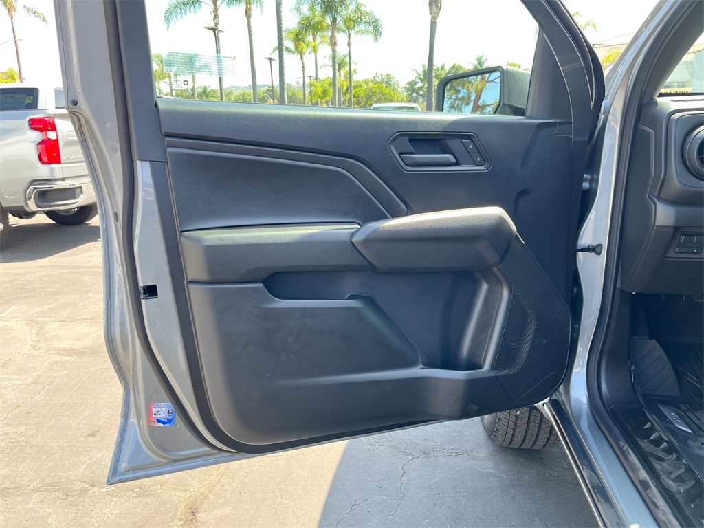 new 2025 Chevrolet Colorado car, priced at $32,758