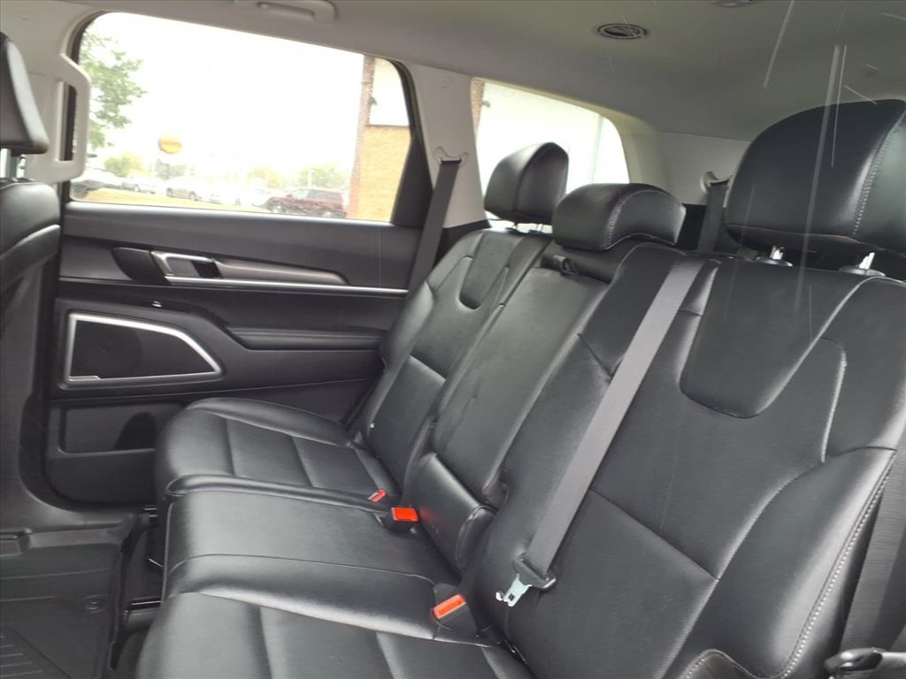 used 2022 Kia Telluride car, priced at $27,900