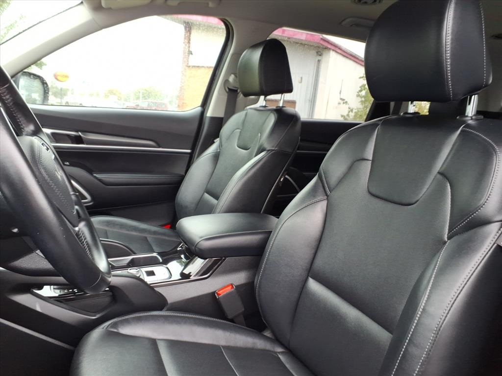 used 2022 Kia Telluride car, priced at $27,900