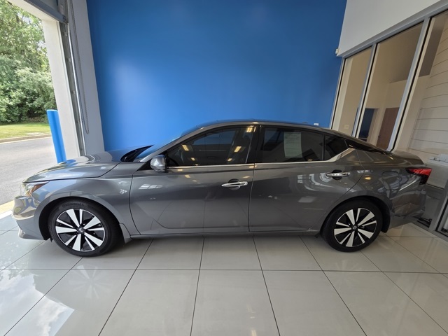 used 2022 Nissan Altima car, priced at $22,977