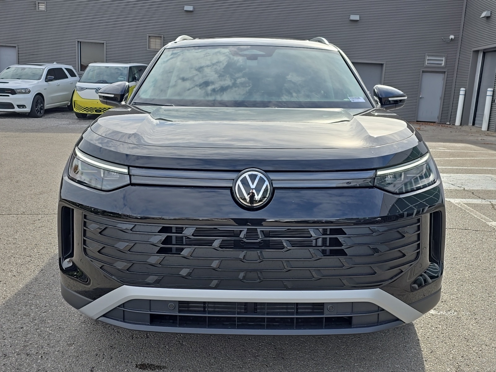 new 2026 Volkswagen Tiguan car, priced at $38,894